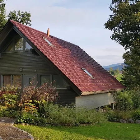 Dom wakacyjny Chiemgauer Auszeit- Chiemgaukarte Inclusive